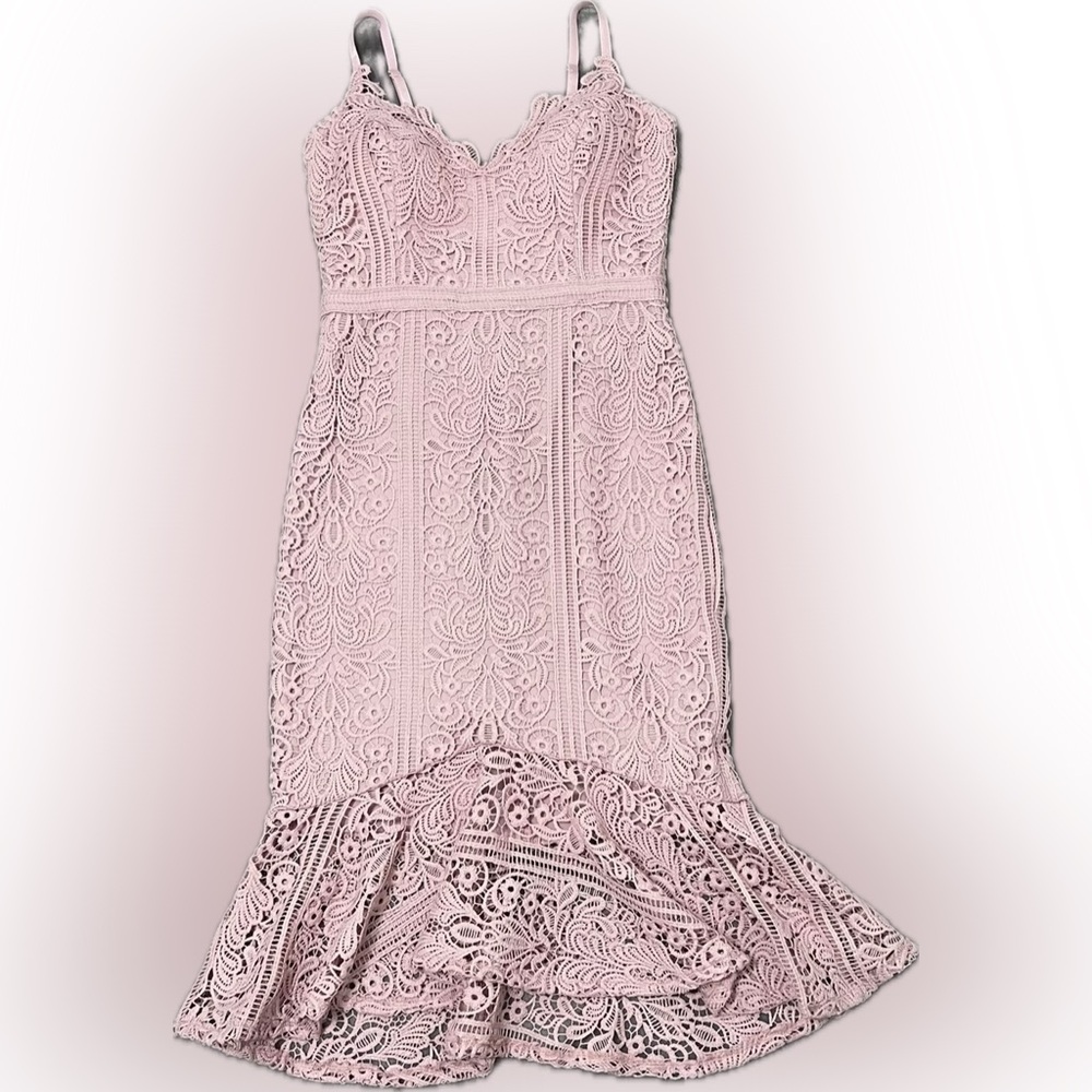 Guess, size 6, only worn once, stretchy. Blush pink, lace